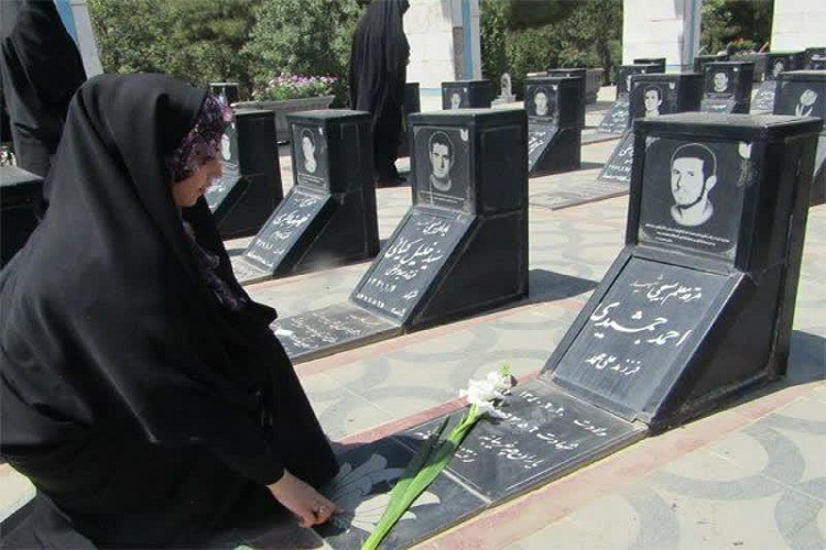 انتقاد منصفانه جایگزین انتقاد سرزنشی در حرفه خبرنگاری شود