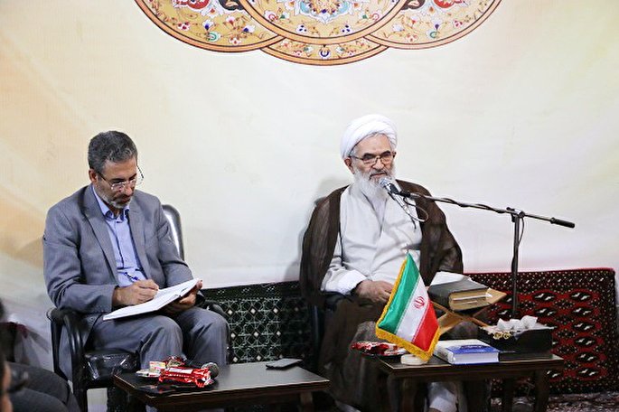 جهاددانشگاهی نباید دچار مشکلات مالی باشد