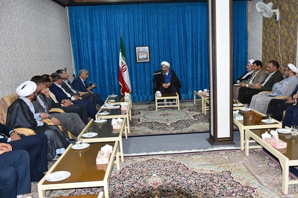 برنامه&zwnj;های سفر معاون قرآن و عترت وزیر ارشاد در کاشان و آران و بیدگل