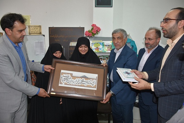 برنامه&zwnj;های سفر معاون قرآن و عترت وزیر ارشاد در کاشان و آران و بیدگل