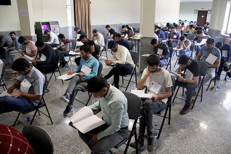رقابت بیش از یکهزار نفر در آزمون استخدامی آتش&zwnj;نشانی سمنان