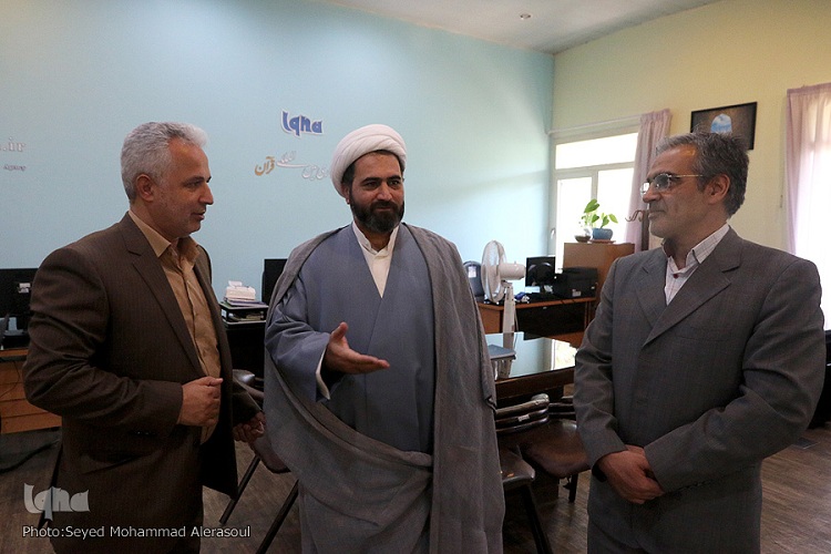 بازدید معاون قرآن و عترت اداره کل ارشاد اسلامی خراسان رضوی از تحریریه ایکنا