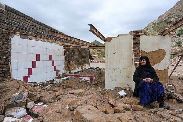 اعزام دو گروه جهادی از قزوین به مناطق سیلزده لرستان اعزام دو گروه جهادی از قزوین به مناطق سیلزده لرستان
