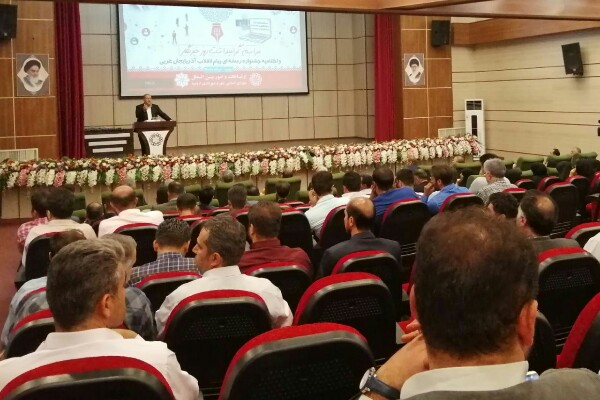 فلسفه غرفه بازگشت انسان به عقلانیت خویش است