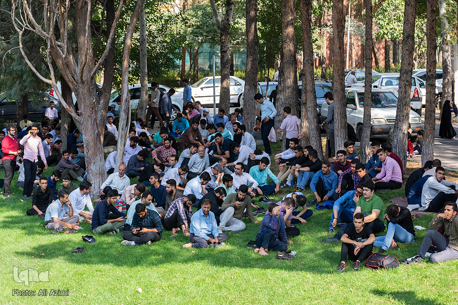 دعای عرفه در دانشگاه اصفهان