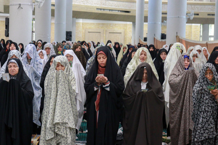 اقامه نماز عید قربان در مصلی خاتم‌الانبیاء زنجان