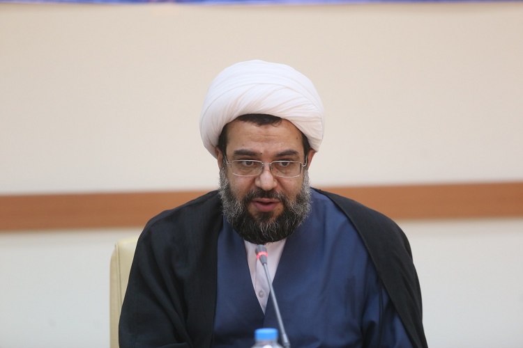 هم‌خوانی قرآنی سادات در همایش «قرآن و ولایت» قم