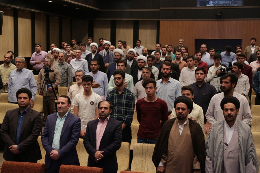 نشست «عصر میدان‌داری جوانان» در چهارمحال و بختیاری برگزار شد