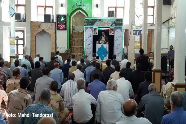 رشد اقتصادی در سال رونق تولید موردتوجه قرار گیرد رشد اقتصادی در سال رونق تولید موردتوجه قرار گیرد