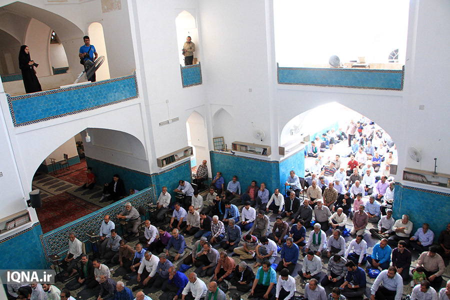 اقامه نماز عید غدیر در یزد