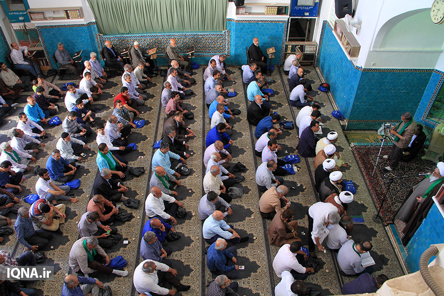 اقامه نماز عید غدیر در یزد