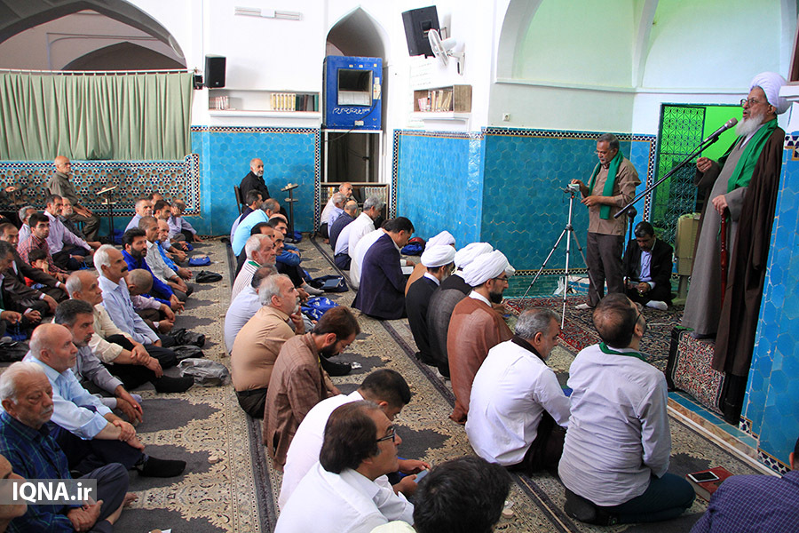 اقامه نماز عید غدیر در یزد