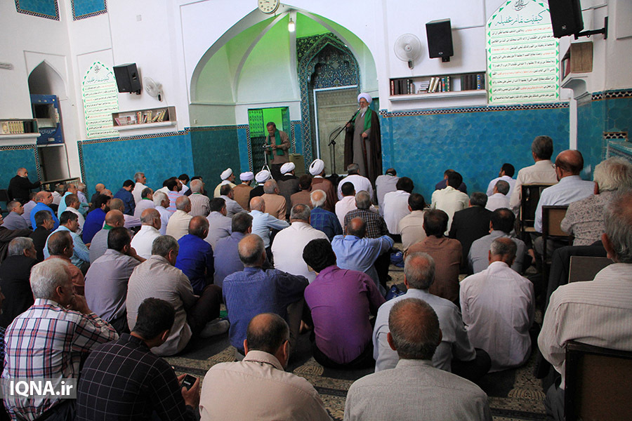 اقامه نماز عید غدیر در یزد