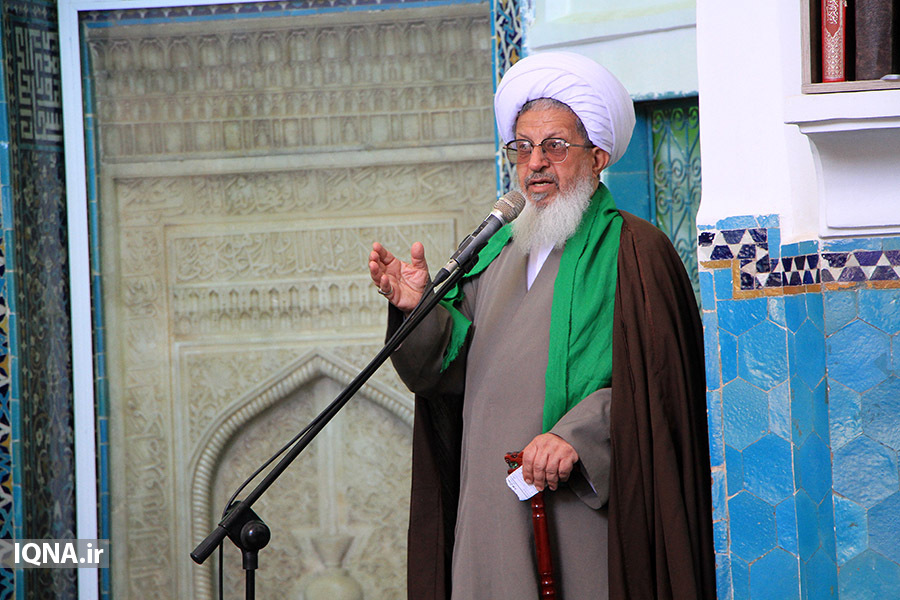 اقامه نماز عید غدیر در یزد