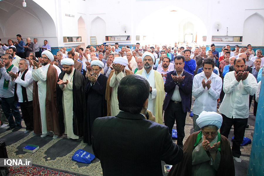 اقامه نماز عید غدیر در یزد