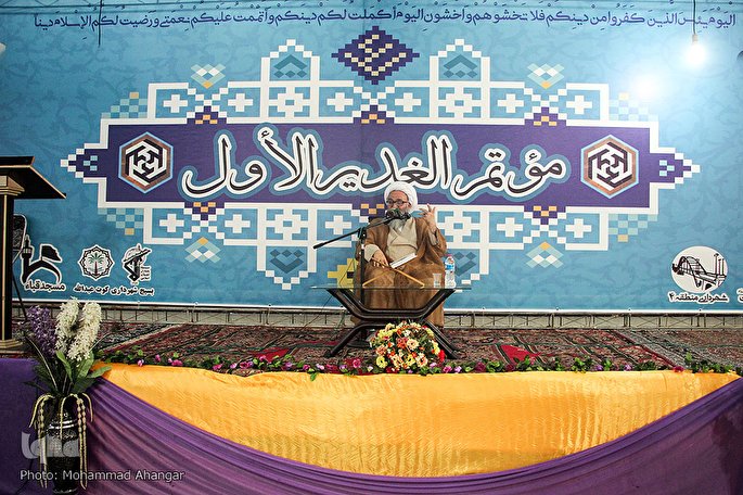 نبود شناخت سبب انحراف از مکتب اهل بیت(ع) است/ خاطره&zwnj;ای از دیدار با جرج جرداق