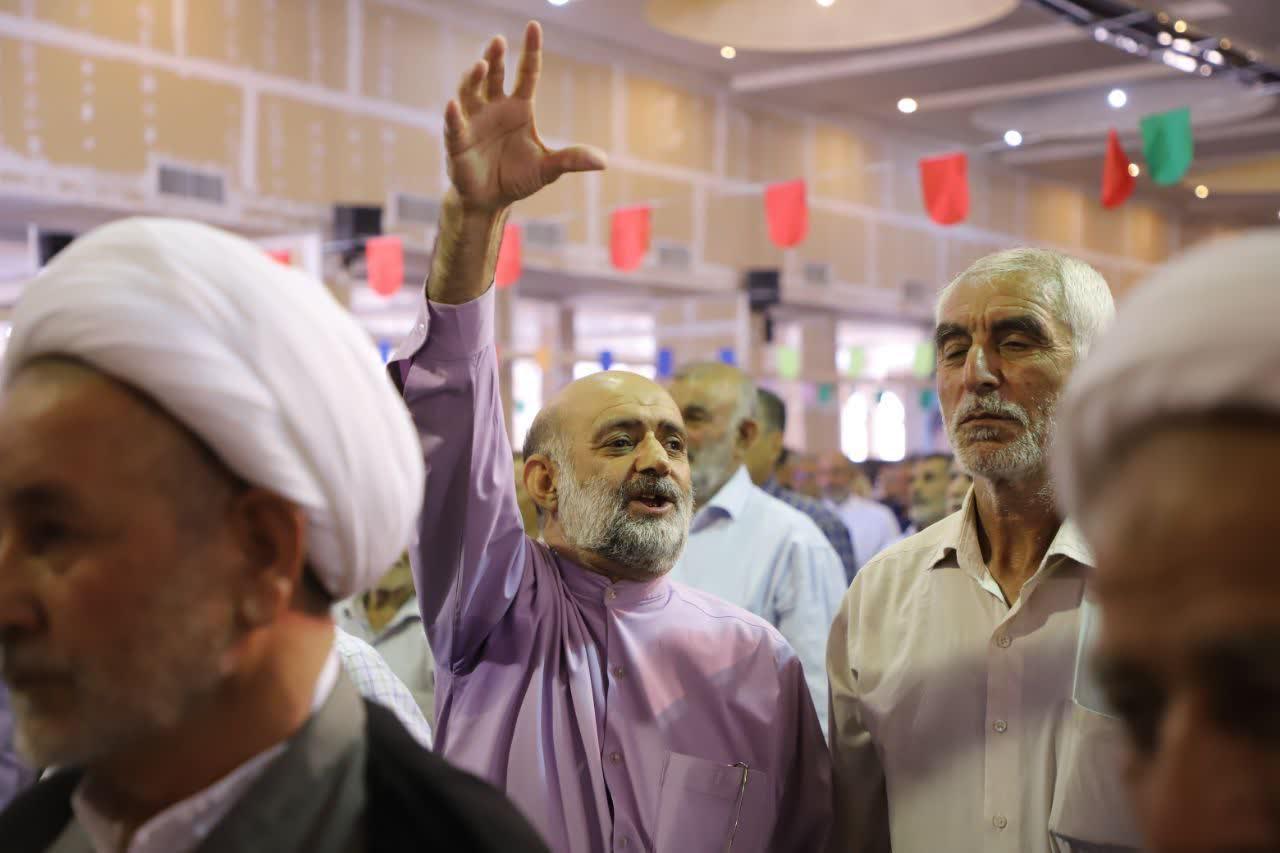 دشمن از شکوه نماز جمعه در هراس است