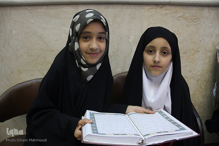 آموزش 200 قرآن آموز در مؤسسه قرآن «منتظران موعود» میانه آموزش 200 قرآن آموز در مؤسسه قرآن «منتظران موعود» میانه