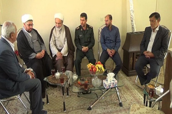 آزادگان؛ اسوه صبر و بصیرت