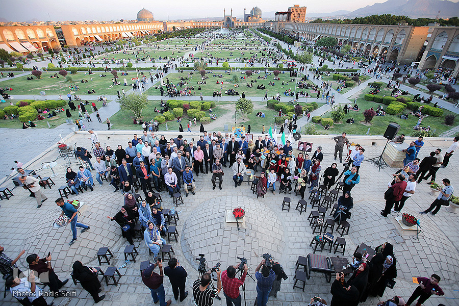 رونمایی از پوستر جشنواره فیلم کودک و نوجوان