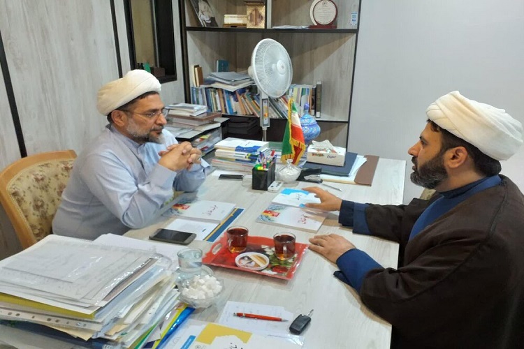 نشست مسئول قرآنی دانشگاه معارف قرآن با حجت&zwnj;الاسلام محمدی