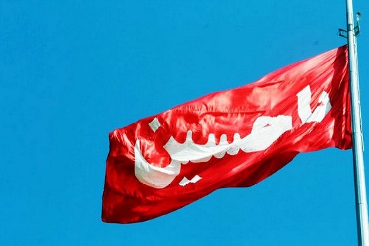 اهتزاز پرچم عزای امام حسین (ع) در سمنان