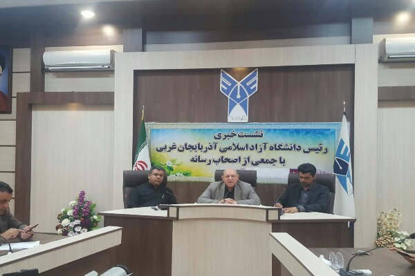 پایان&zwnj;نامه&zwnj;ها به حل مشکلات اقتصادی کشور معطوف شوند