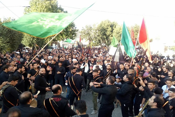 طنین فریاد دلنشین «لبیک یاحسین(ع)» در تویسرکان طنین فریاد دلنشین «لبیک یاحسین(ع)» در تویسرکان