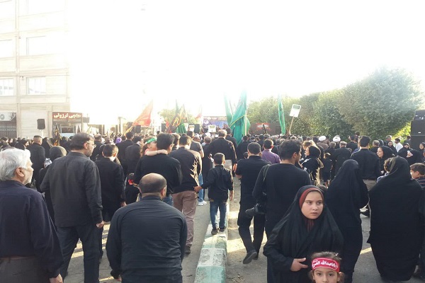 طنین فریاد دلنشین «لبیک یاحسین(ع)» در تویسرکان طنین فریاد دلنشین «لبیک یاحسین(ع)» در تویسرکان