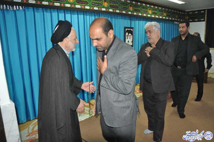 دیدار دست اندرکاران همایش شیرخوارگان حسینی با آیتالله عبادی دیدار دست اندرکاران همایش شیرخوارگان حسینی با آیتالله عبادی