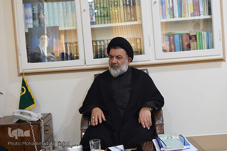 نماز ظهر عاشورا؛ اوج زیبایی نهضت امام حسین(ع)