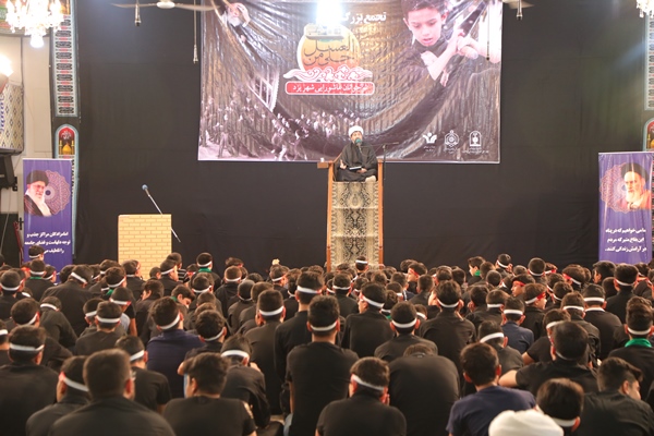 برگزاری اجتماع بزرگ نوجوانان عاشورایی در یزد