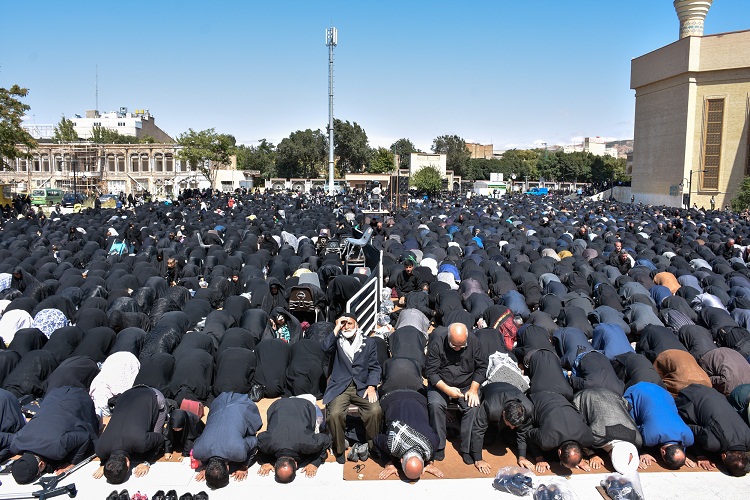 نماز ظهر عاشورا در چهارمحال و بختیاری اقامه شد