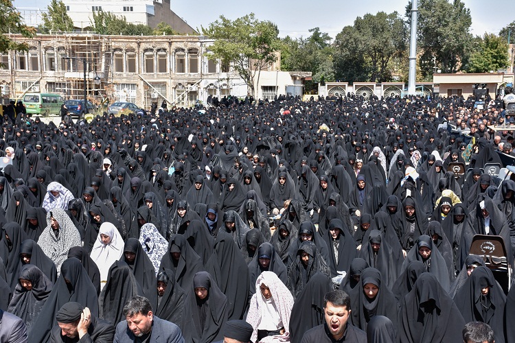 نماز ظهر عاشورا در چهارمحال و بختیاری اقامه شد