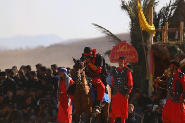 گزارش تصویری از تعزیه‌خوانی در چهارمحال و بختیاری
