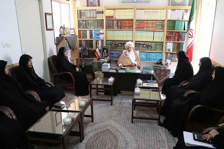 تحصیل مانع ازدواج نباشد/تلاش برای رفع موانع ازدواج جوانان