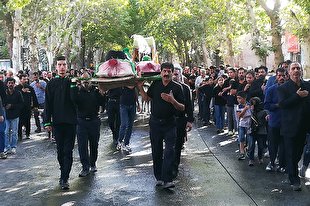 تشییع نمادین به یاد شهدای کربلا در شهر دررود به روایت تصویر