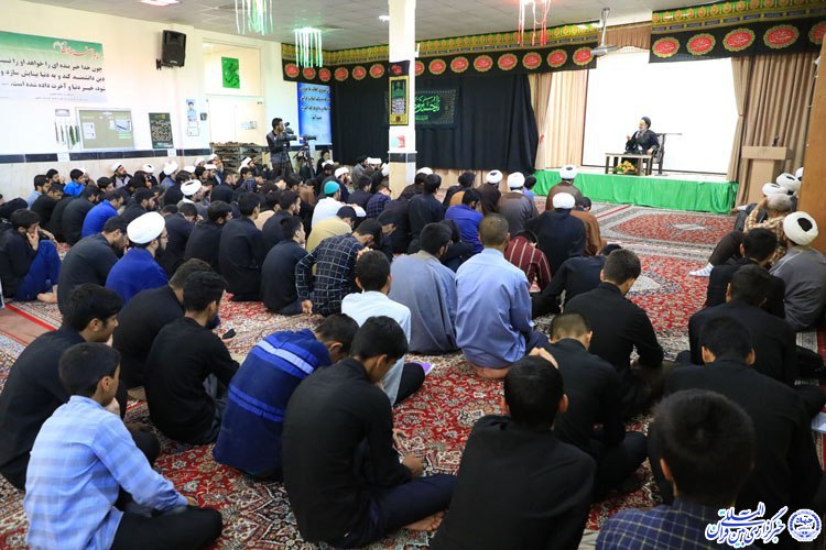 آغاز سال تحصیلی حوزه‌های علمیه خراسان‌جنوبی به روایت تصویر