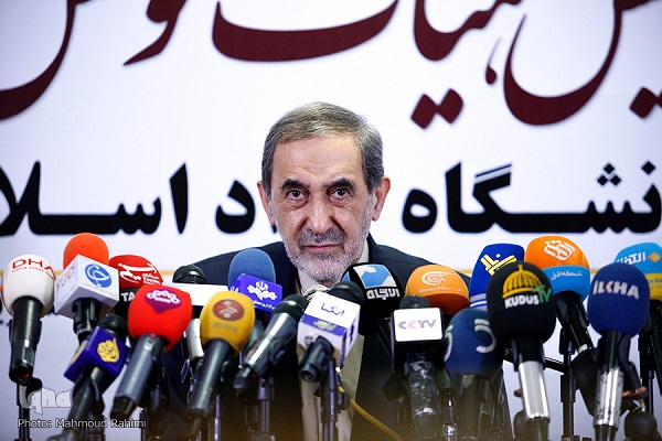 موضوع عفاف و حجاب در دانشگاه آزاد مورد توجه بیشتری قرار میگیرد