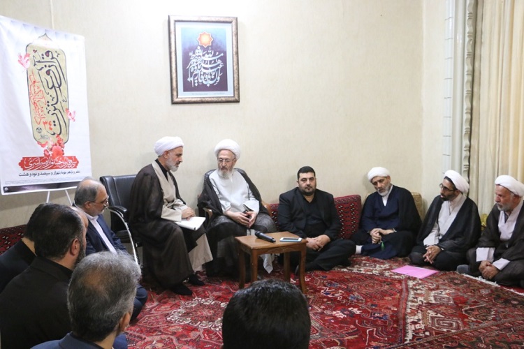 رقابت ۴۵۰ نفر در سی و چهارمین جشنواره قرآن و عترت دانشجویان کشور