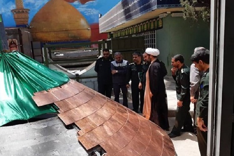 بازدید معاون نمایندگی ولیفقیه در سپاه از کارگاه ساخت گنبد حرم امام حسین(ع) در کرمان