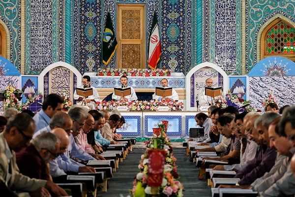 نام&zwnj;نویسی از فراگیران قرآن و معارف در حرم بانوی کرامت