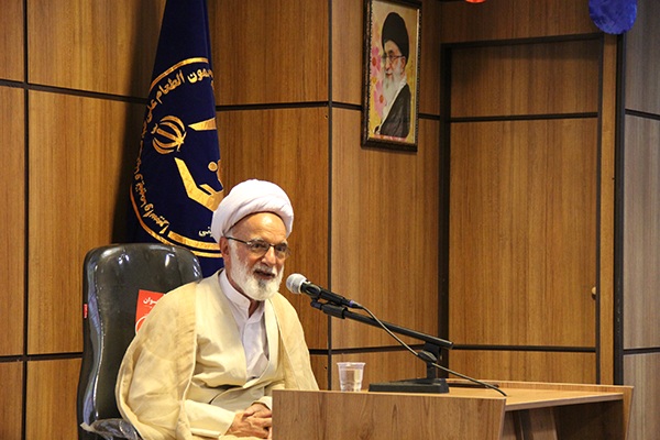 تلاش برای برخورداری از رفاه نسبی؛ هدف ارزشمند انقلاب اسلامی