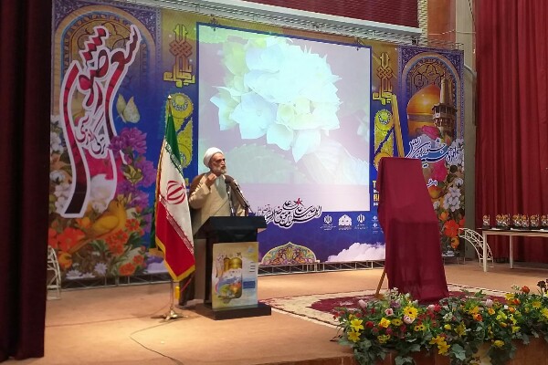 مکتب تمامی انبیا عشق است/زبان هنر؛ بیانگر حقایق و ادراک&zwnj;های عالم