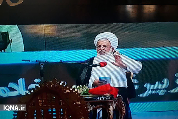 پیرغلامان حسینی روحیه انقلابی را به جوانان منتقل کنند