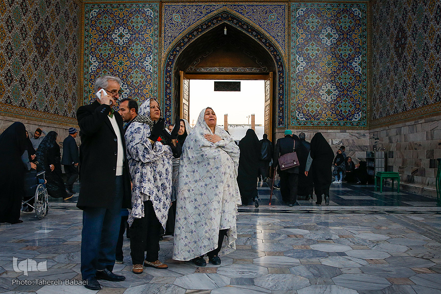 حضور گردشگران خارجی در مشهد نباید ما را از بحث زیارت این شهر دور کند