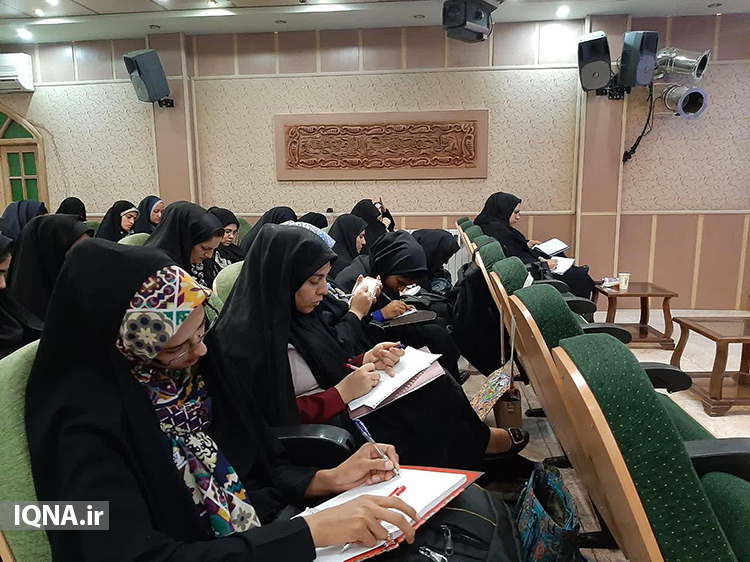 گزارش تصویری/ آغاز دوره تربیت مربی مهدویت در یزد