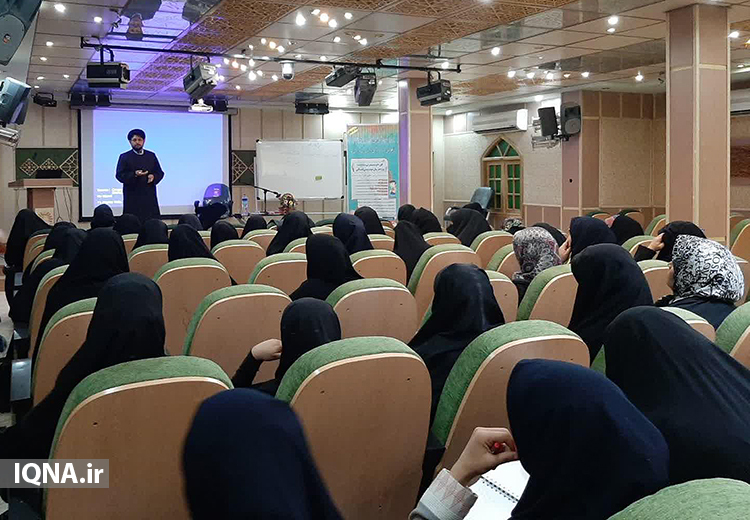 گزارش تصویری/ آغاز دوره تربیت مربی مهدویت در یزد