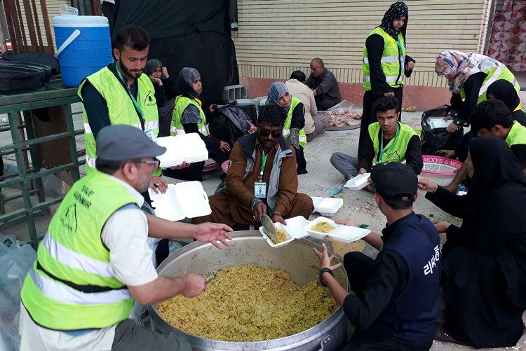 تصاویری از حضور زوار پاکستانی در زائرسرای امام رضا(ع) زاهدان