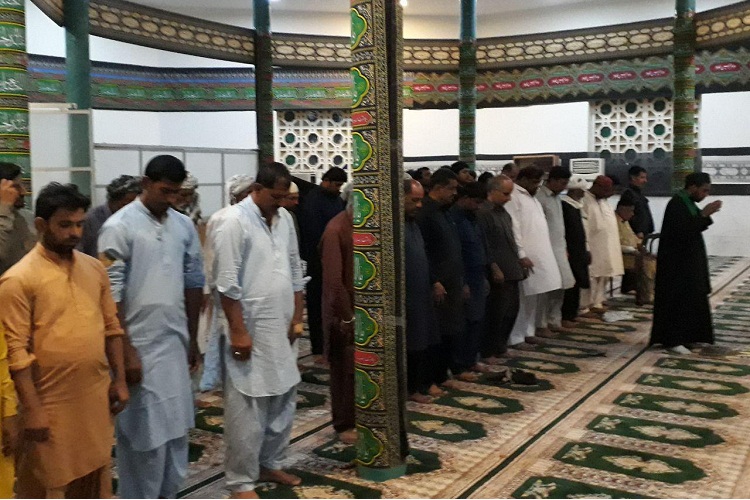 تصاویری از حضور زوار پاکستانی در زائرسرای امام رضا(ع) زاهدان